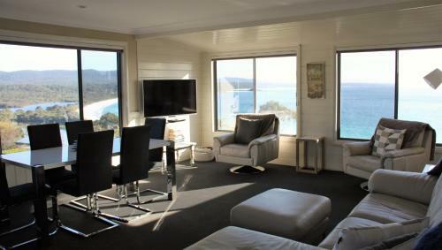 Sea Eagle Cottage