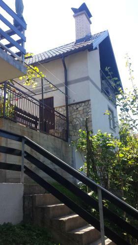 Vikendica Pored Drine Fo?a
