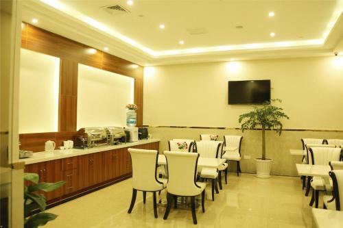 Greentree Inn Anhui Wuhu Sanshan Development District Express Hotel