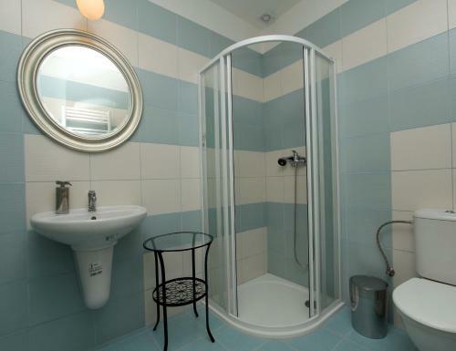Hostal Z�mek Libou?