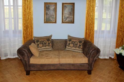 Hostal Z�mek Libou?