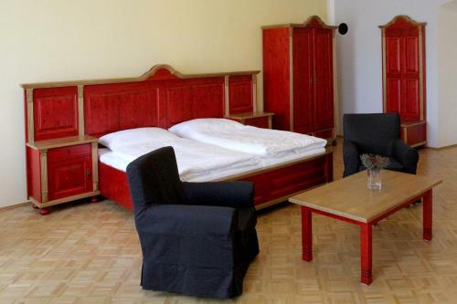 Hostal Z�mek Libou?