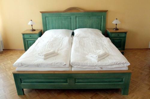 Hostal Z�mek Libou?