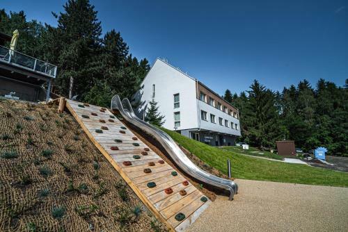 Hotel Mon�nec Nov� Javorka