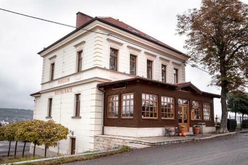 Hostal Penzion Marj�na