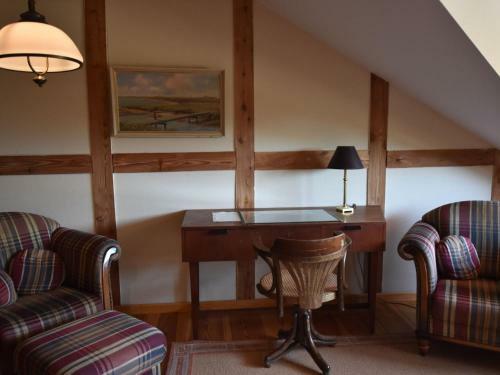 Rustic-style Apartment In Buschenhagen With Garden
