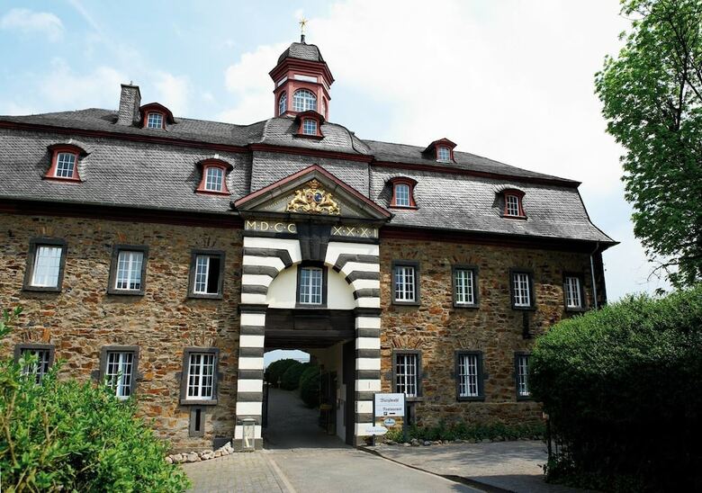 Schloss Hotel Burgbrohl
