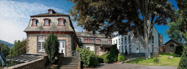 Schloss Hotel Burgbrohl