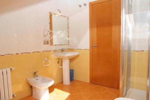 Apartamentos Ay S�lvora