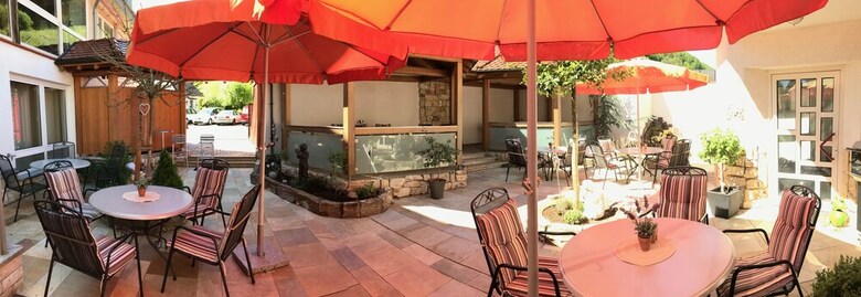 Hostal Gasthof Zum See