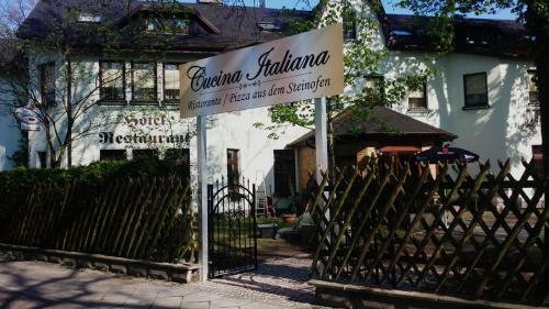 Bed & Breakfast Hotel Waldschl��chen