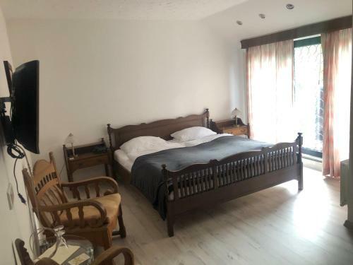 Hotel & Gastropark Loem�hle-restaurant-biergarten