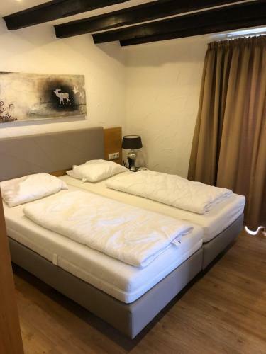 Hotel & Gastropark Loem�hle-restaurant-biergarten