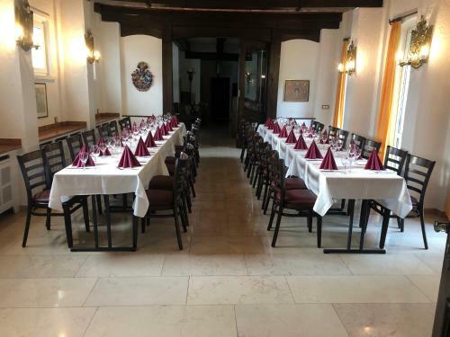 Hotel & Gastropark Loem�hle-restaurant-biergarten