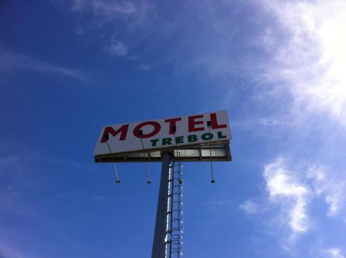 Hotel Motel Trebol