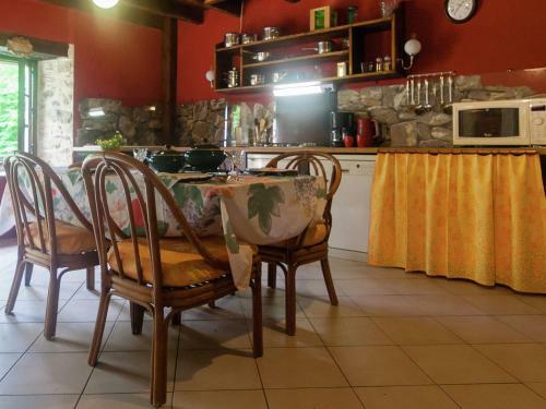 Comfortable Cottage In Champsac Near Forest