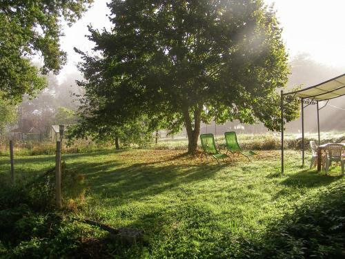 Comfortable Cottage In Champsac Near Forest