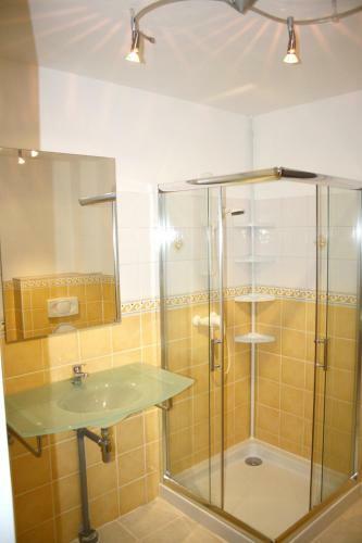Holiday Home La Raffinie - 11