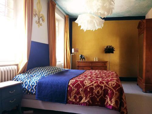 Charming Holiday Home In Etables With Swimming Pool