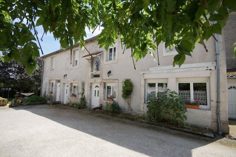 Bed & Breakfast Le Clos Domremy