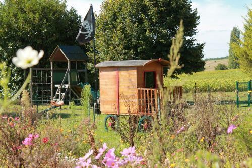 Le Merisier, Manoir de Longeveau