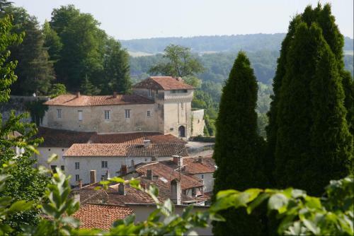 La Vieille Grange, Manoir de Longeveau