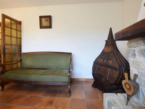 Cozy Holiday Home In Montclus With River Nearby