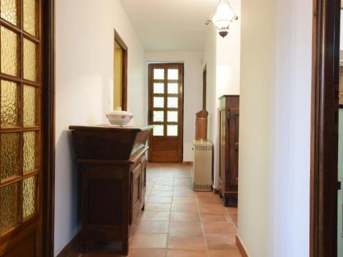 Cozy Holiday Home In Montclus With River Nearby
