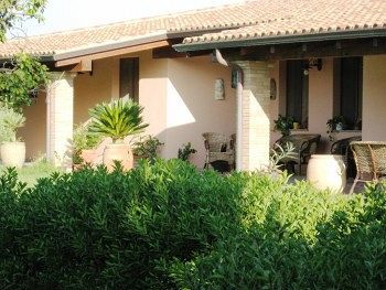 Agroturismo Su Leunaxiu
