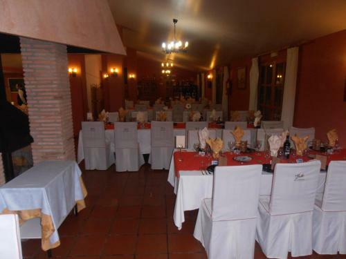 Hotel L'ermita Casa Ripo