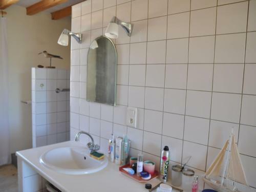 Spacious Holiday House Near River In Teilhet