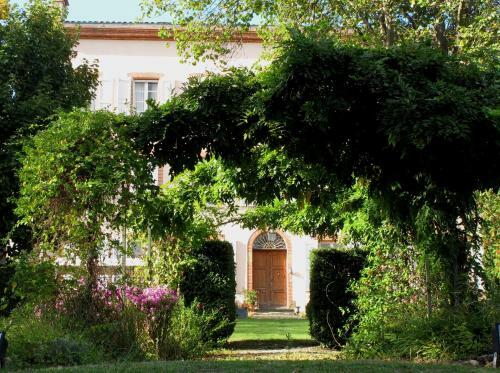 Hostal Domaine Du Pegulier