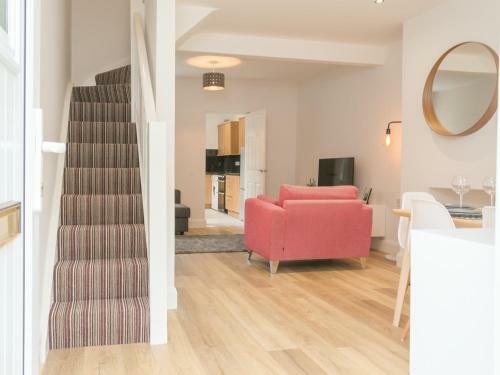 44 Runnymede Parade