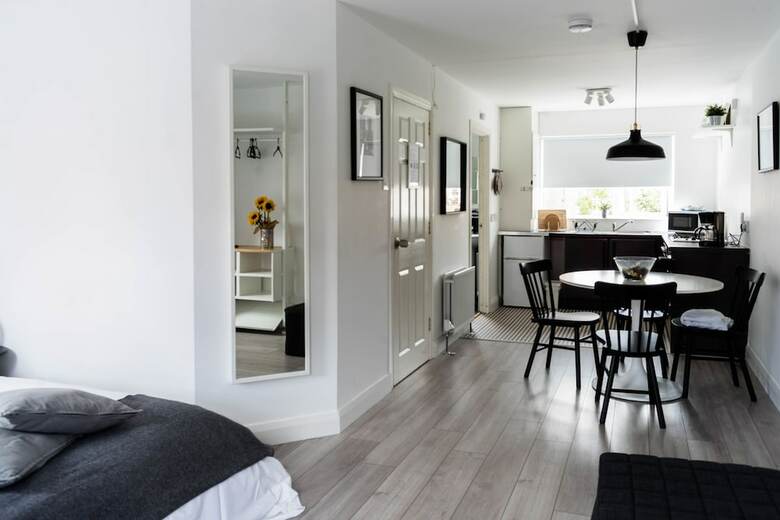 Hostal 9 Kingscourt House