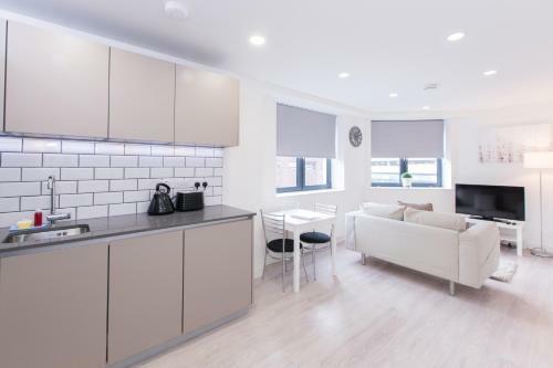 City Stay Apartments - Platform Bedford