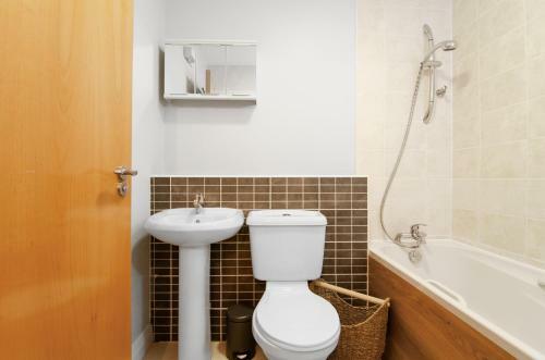 Central Belfast Apartments: Winter Gardens I