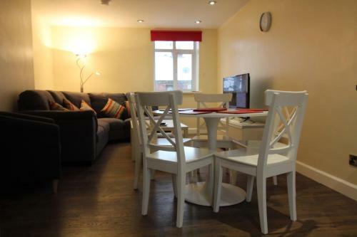 Maryville Apartment By Townlets