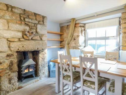 Honeysuckle Cottage, Camborne
