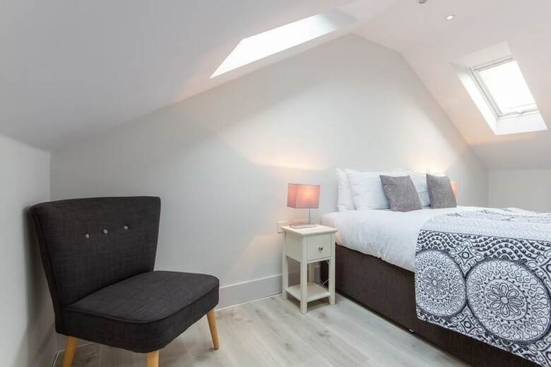 Apartamento Citystay - Midsummer Mews