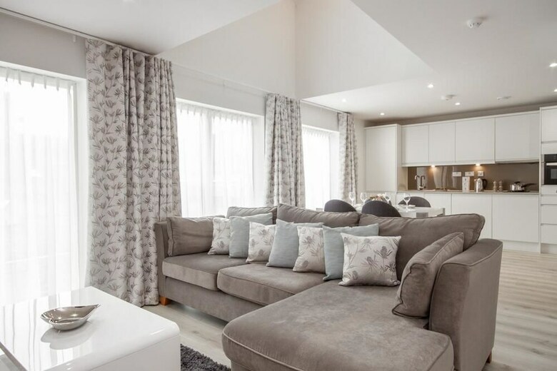 Apartamento Citystay - Midsummer Mews