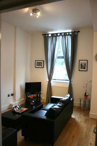Westciti Chatsworth Road Apartments