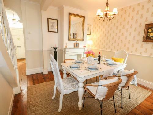 Dandelion Cottage, Cowes