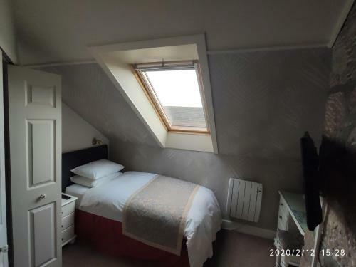 Hostal The Lodge Guest House