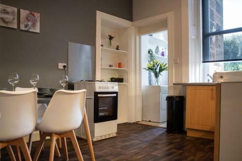 Anchored - Spacious Apartment In Glasgow's Southside