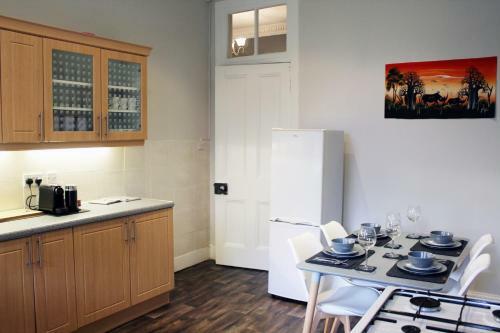 Anchored - Spacious Apartment In Glasgow's Southside