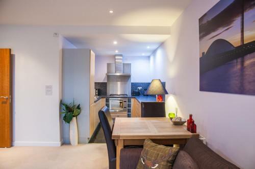 Riverside West End Apartment