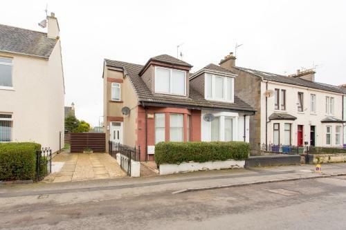 Lomond Serviced Apartments- Hydro House