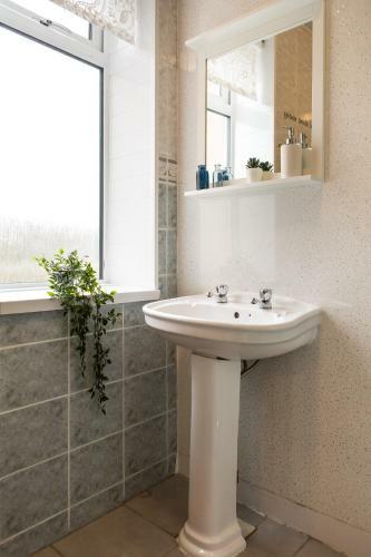 Lomond Serviced Apartments- Hydro House