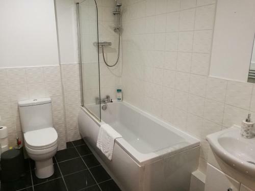 Glasgow Central River Apartment With Parking
