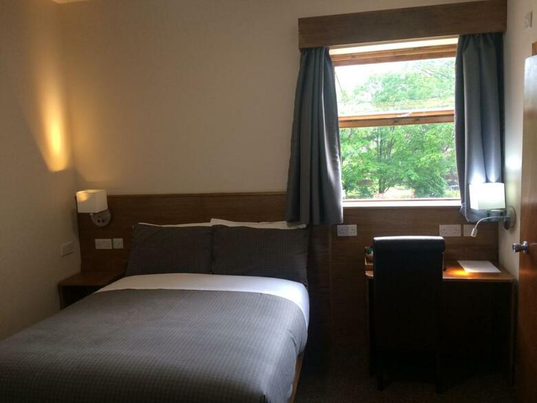 Hotel Crosshill House